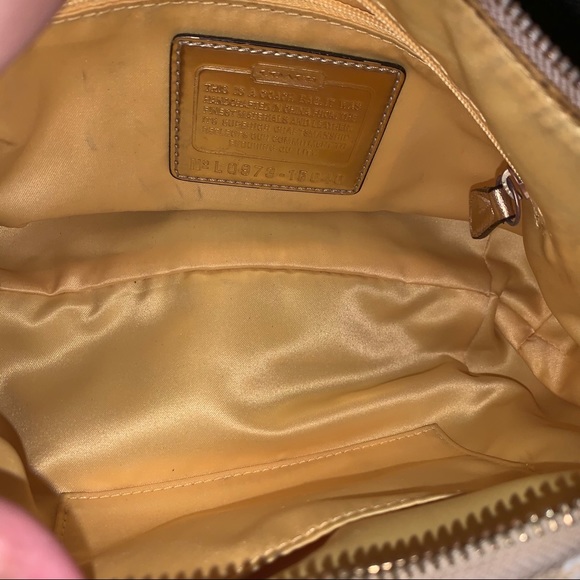 Coach x Poppy Crossbody Bag - Picture 4 of 4